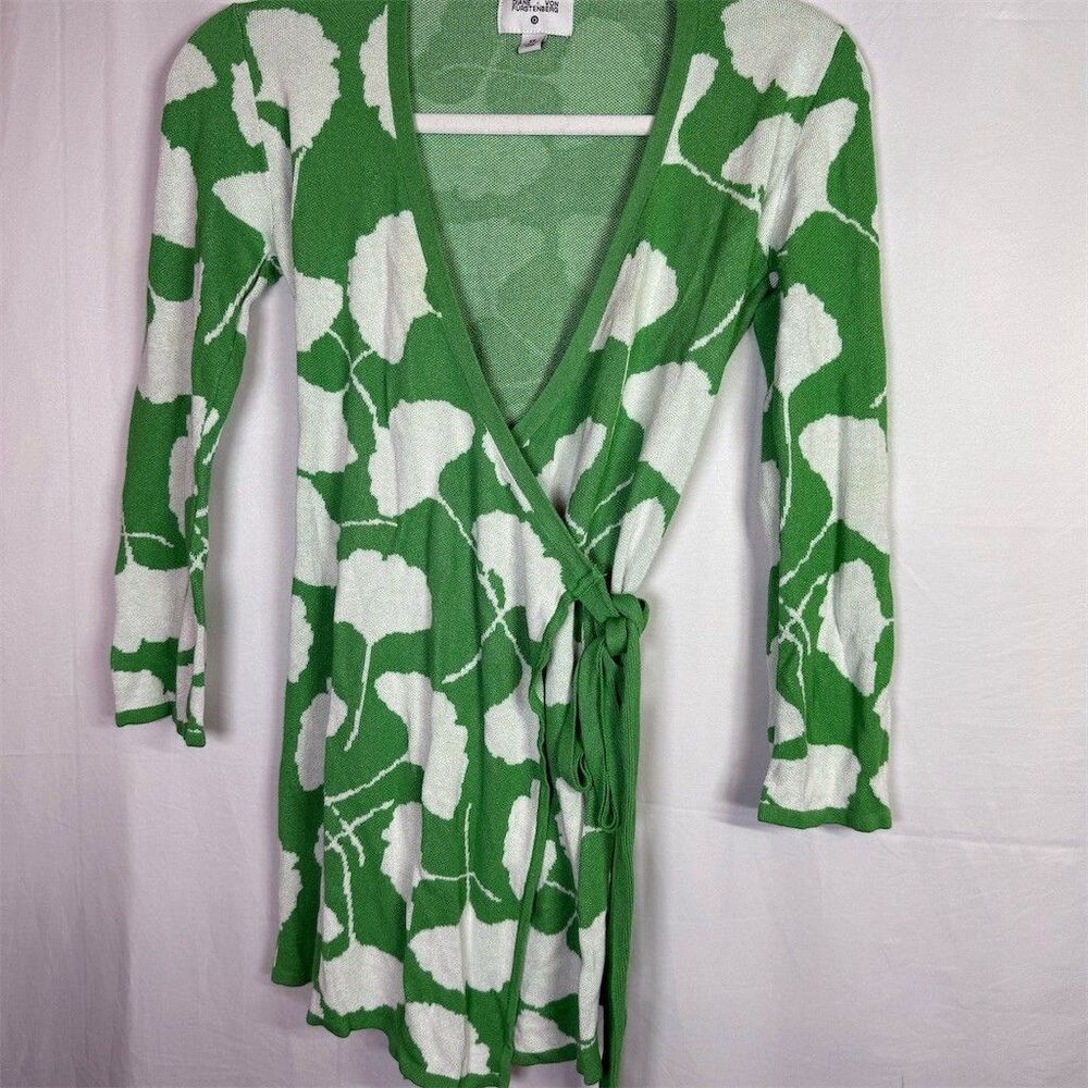 Diane von Furstenberg Wrap Tunic Top Womens XS Green & White Long Sleeve